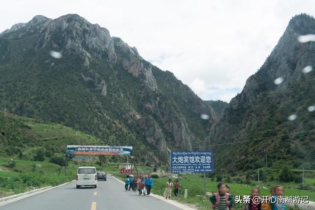  西行漫记|42天西行漫记（9）：左侧山体垮塌右侧路基塌陷，驶过最惊险的318