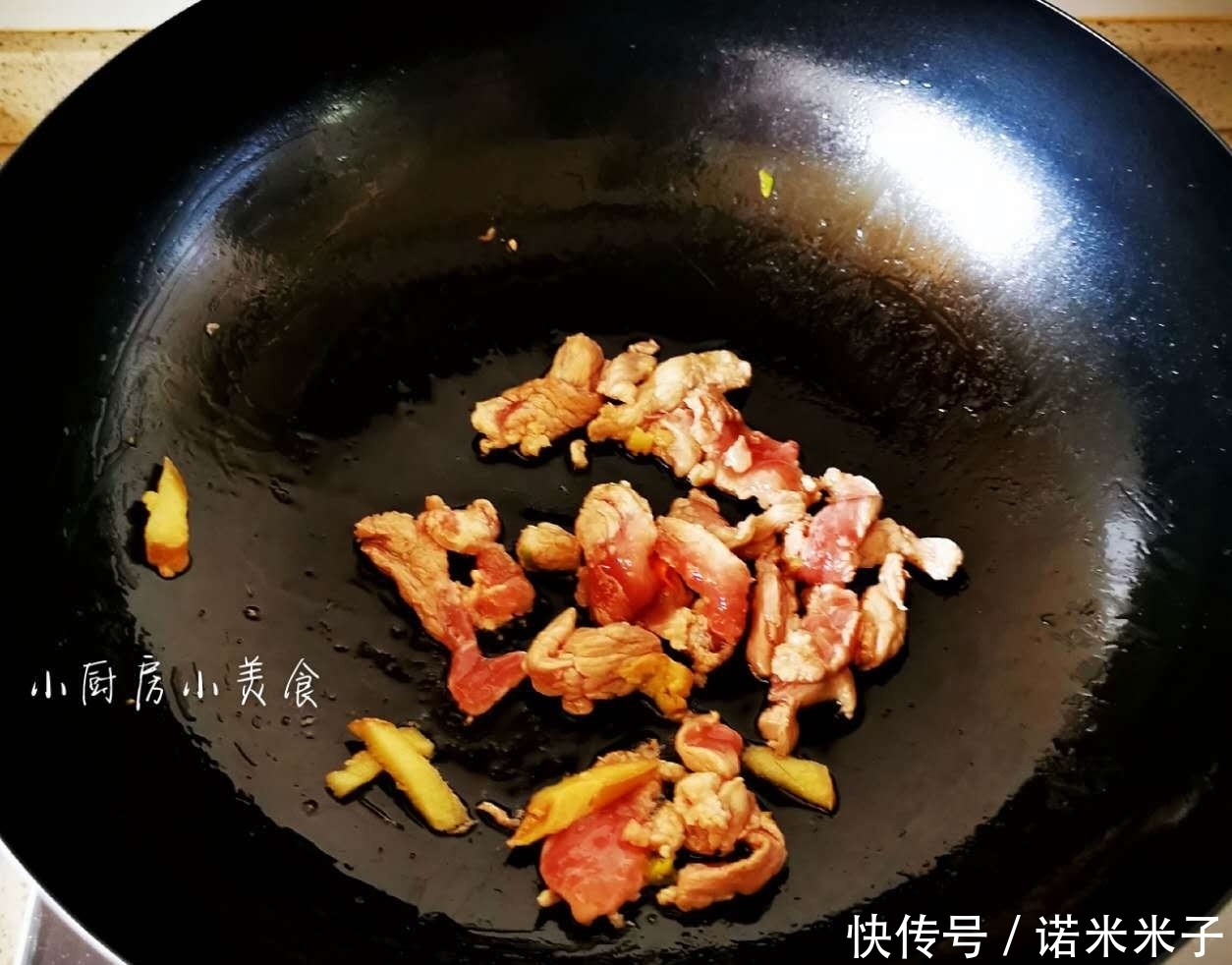 油豆腐|这食材多煮入味，配上肉味道更鲜，一口一个，下酒下饭