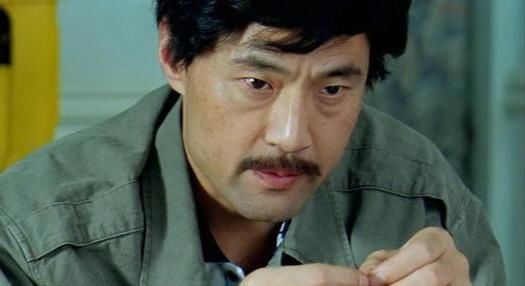  于荣光|演员于荣光：父亲患癌还让喝酒，撒了一个“谎”让其多活了7年