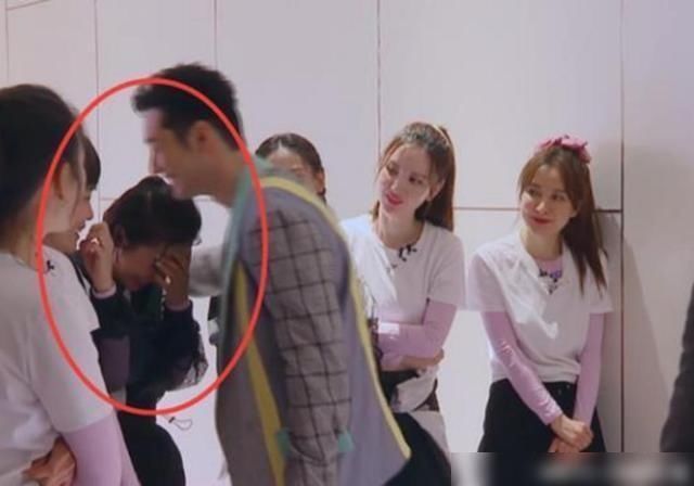  节目组|原来你是这样的人黄晓明，《乘风破浪的姐姐》细节之处体现人品