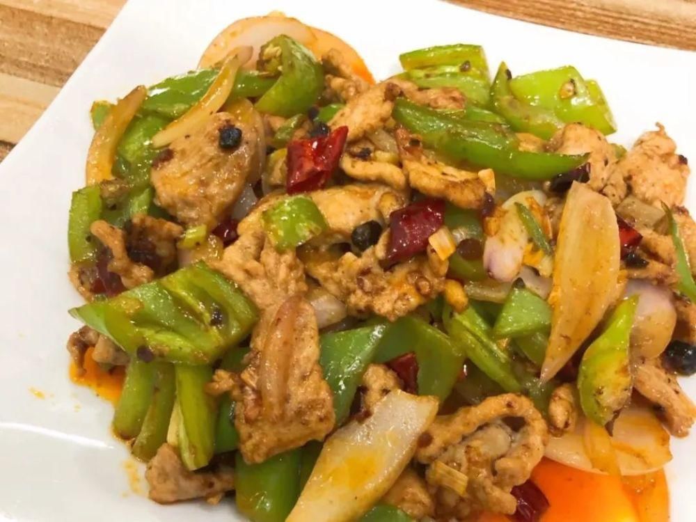 馆子|师大家属院对面的苍蝇馆子，每家5张桌，资深吃货才知道！