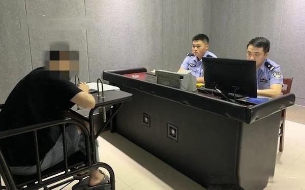 替人|替人担保欠下百万外债 打起金店金条的主意 店长:17根换走15根