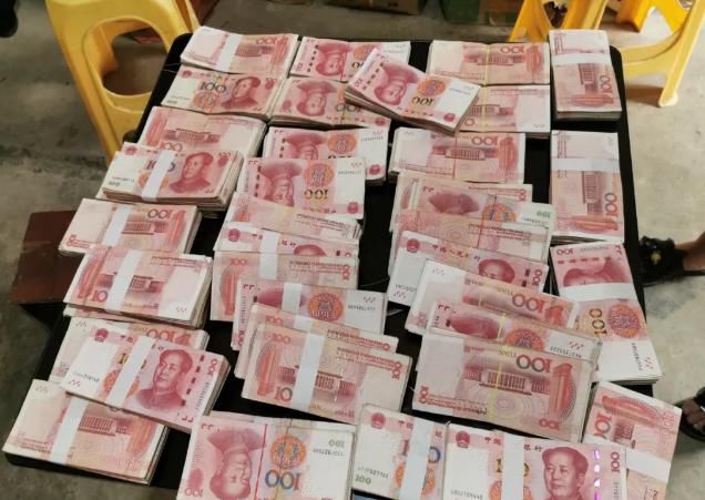 凯坝收费站|统统被抓!2000多辆货车偷逃过路费400多万,这伙人打起了收费站的主意…