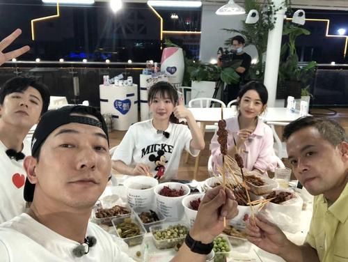  观众|《中餐厅4》拍摄完毕，已定档七月底播出，新戏也即将官宣