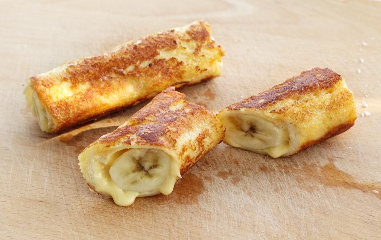 上桌|剩吐司别丢掉,做成快手营养早餐,五分钟就上桌,咬一口还爆浆!