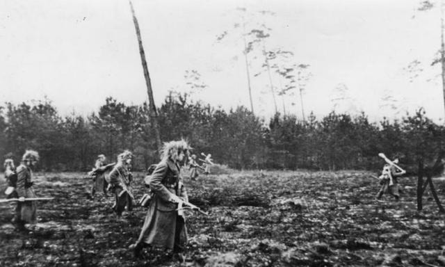 德军|德军丢失的首个本土城市，美军重兵围攻浴血厮杀，血腥的亚琛战役