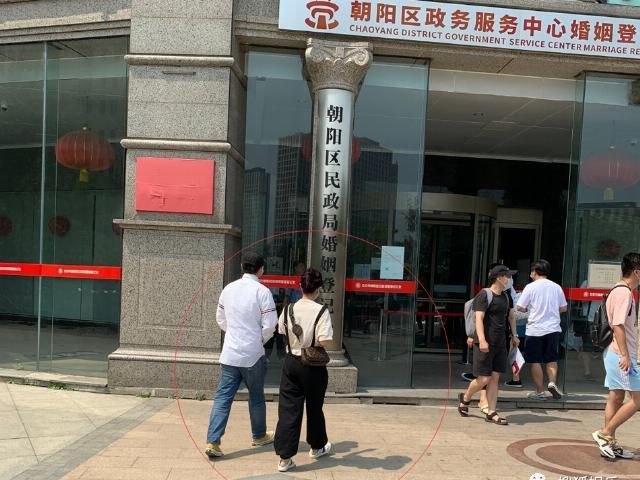  日报|娱乐日报|毛晓彤新恋情曝光？金晨汪汐潮再被拍？孟佳solo倒数第一？