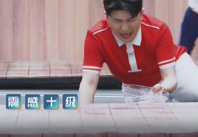  宛如|《奔跑吧》迎来史上“最矫情”男嘉宾，全程娇羞宛如弱女子，导演都无语了