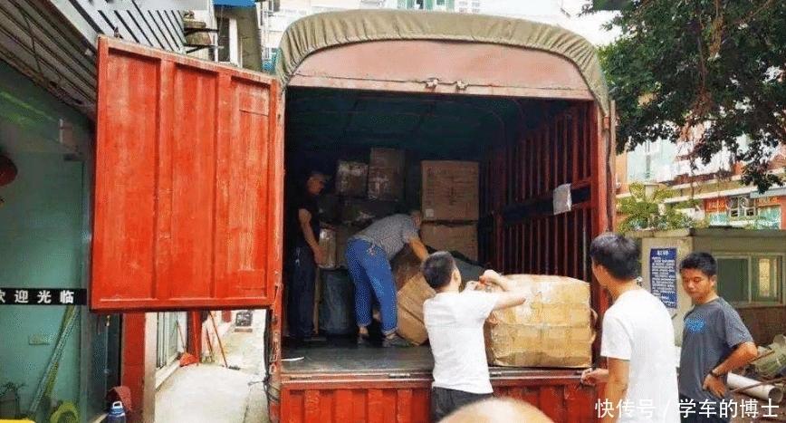  下属|95后小伙卖假鞋卖了7千多万！爸妈都是他的下属！被抓时手机上每秒十几单