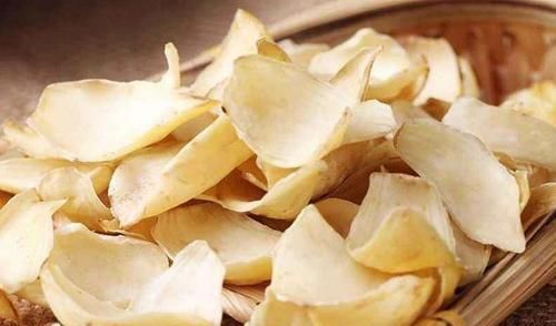 不慌|尿酸高先不慌，每天喝水时加点此物，或助你排出尿酸，远离痛风