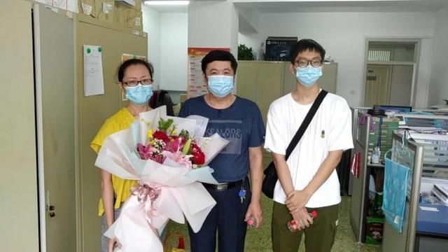 作用|如何帮92岁老人找到家人?一张社保卡起了大作用