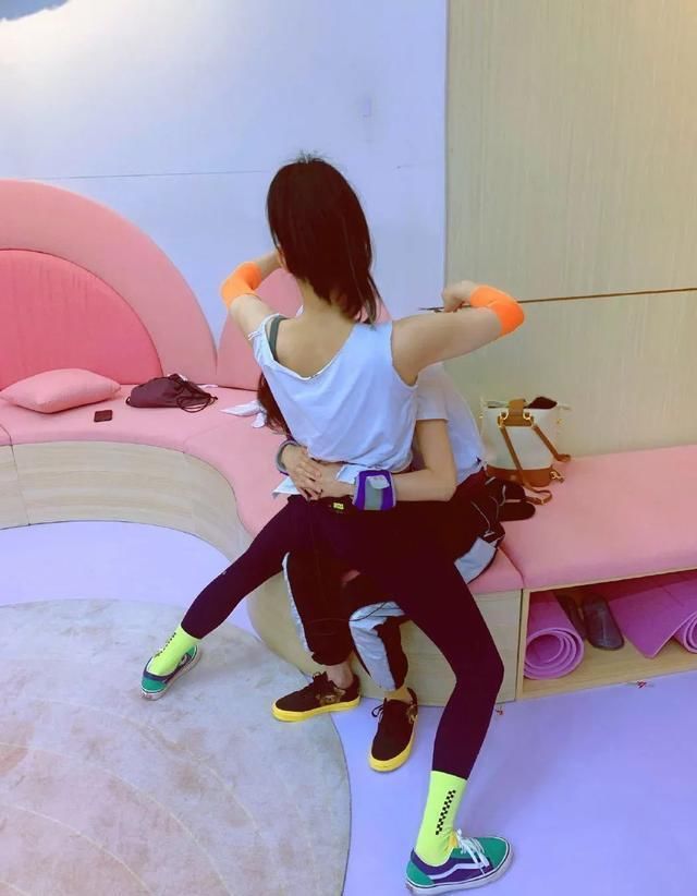  时尚|姐姐们的时尚较量也太好看了！