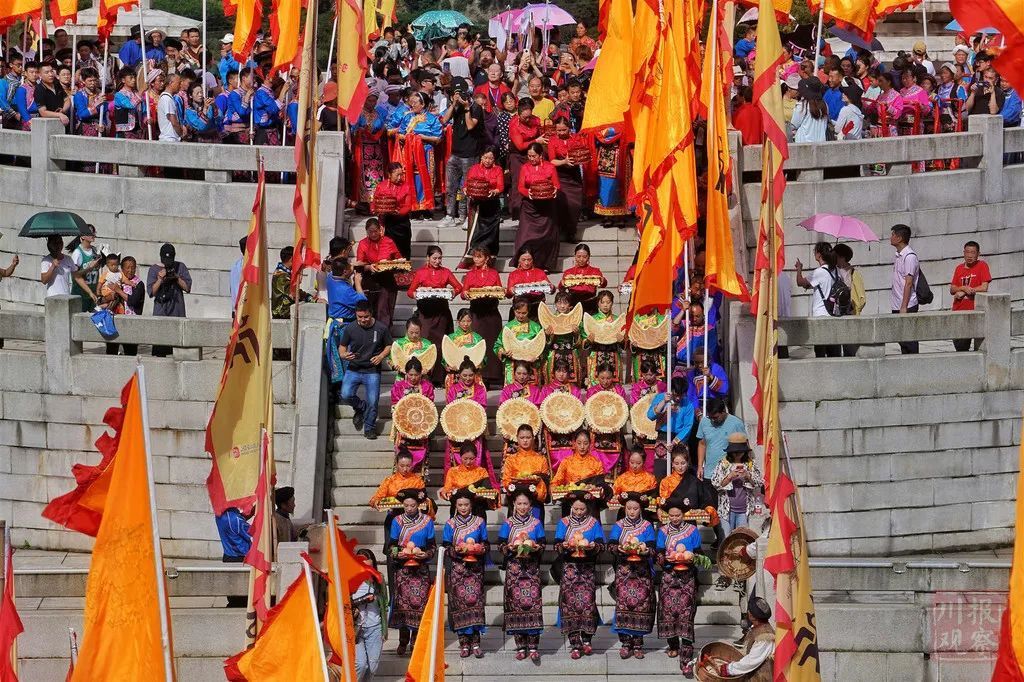 大禹祭坛前|锁定现场！汶川大禹祭坛太hot！