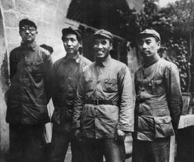  粟裕|毛泽东主席与周总理彭德怀林彪粟裕的珍贵合影，张张值得永久珍藏，含泪看完