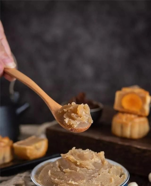 饼皮|做了25年月饼大叔，教您正宗月饼6大诀窍，香甜细腻不腻口