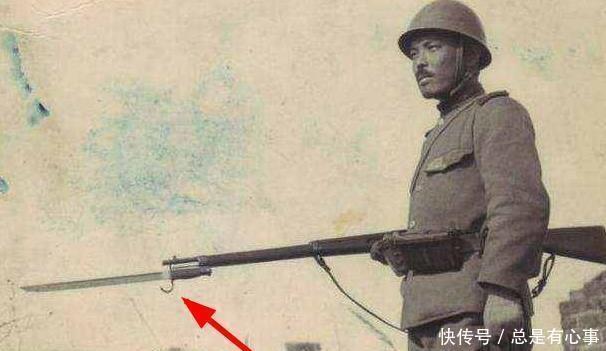 步枪|二战时期,日军步枪上的刺刀为啥多了一个钩子,八路军都没有!