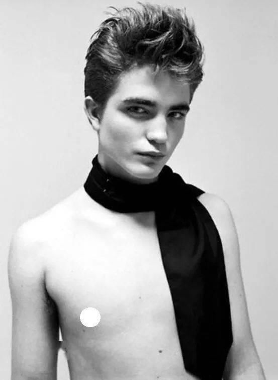  信条|《信条》来了！从暮光男到新蝙蝠侠，34岁罗伯特·帕丁森能翻身吗