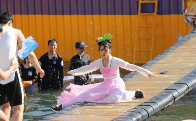  专场|《摇啊笑啊桥》第三季上演神话专场 李锐“分身术”乐翻全场