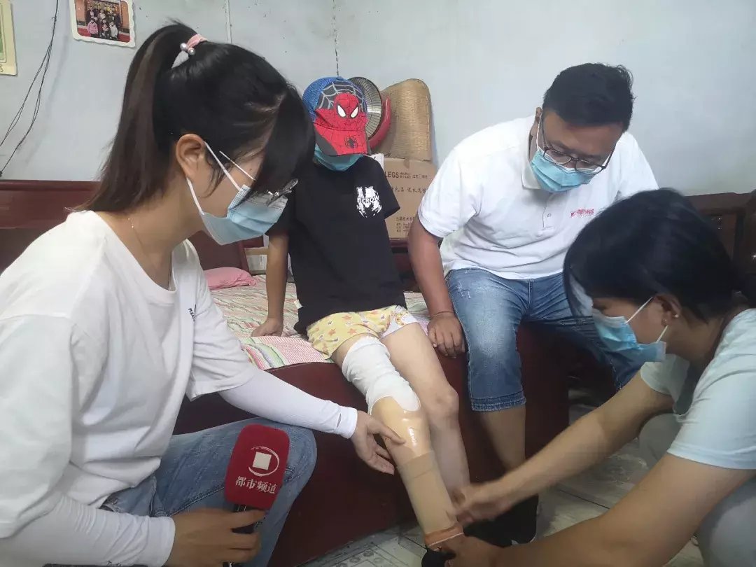  男孩|怒！酒驾将两岁男孩撞致截肢！67万赔偿苦等7年还没来！