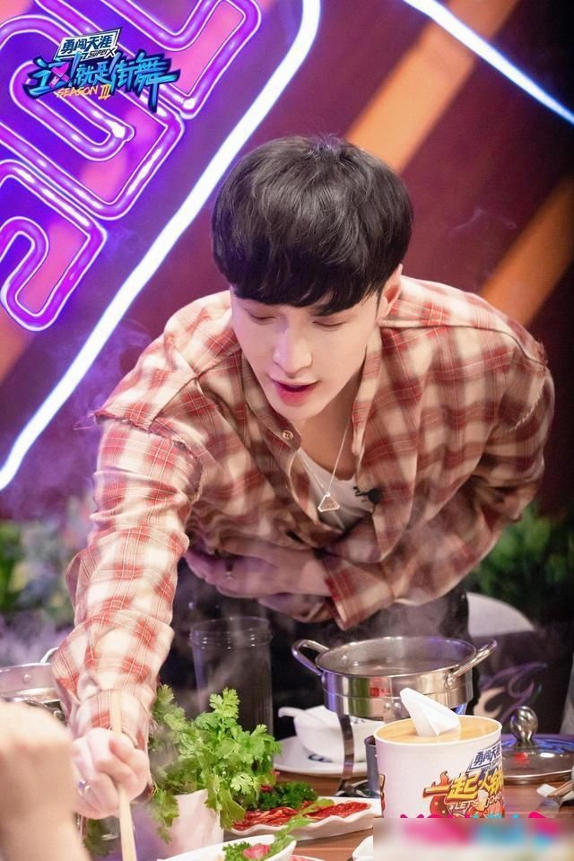  出炉|《街舞3》火舞台局势开始逆转，新十二强出炉，王一博仅剩两人