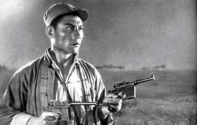 郭兴|双枪李向阳原型,身上三把手枪,10发7中,背后故事令人垂泪