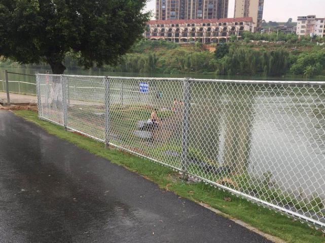  禁止|百色沙滩公园禁止游泳