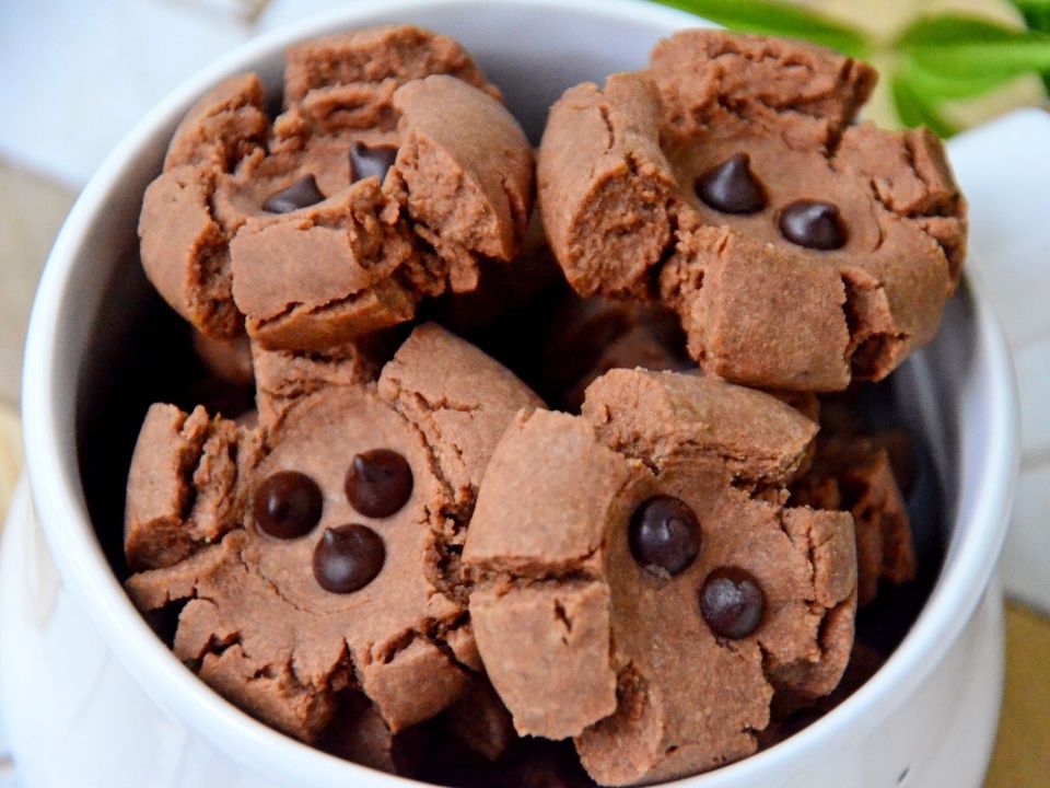 饼干|孩子想吃饼干不用买,自己在家做一点也不难,香甜酥松,入口即化