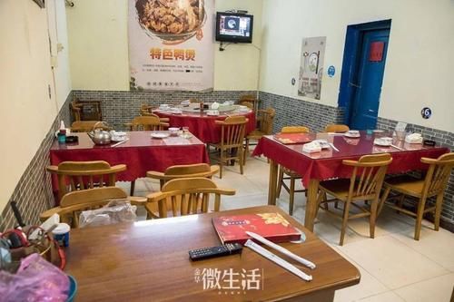 这家|金华这家12年的湘菜老店,员工居然只有两个人!