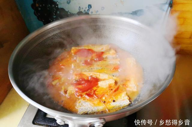 带鱼|带鱼味道鲜美营养高，酸甜开胃这样做，好吃到连一滴汤汁都不剩