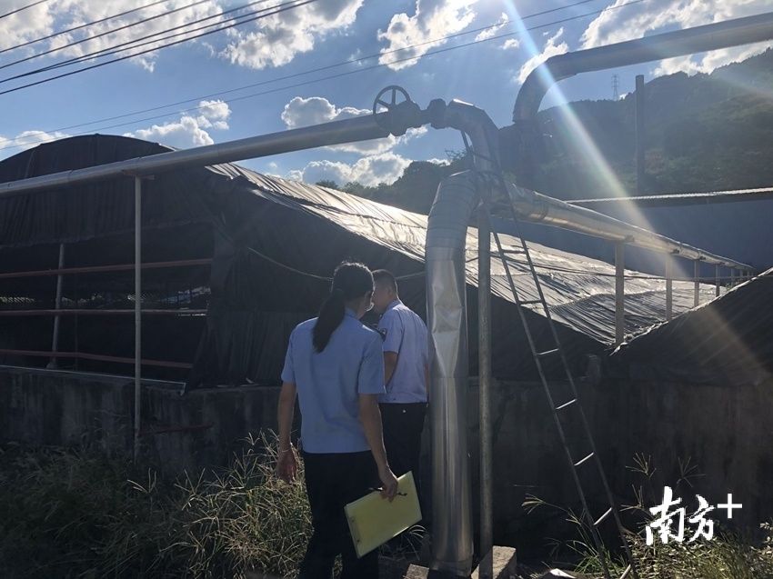 阳山|不惧酷暑，阳山小江排查易制毒高危场所