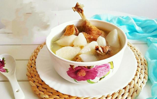  营养|秋季吃山药有新搭配，保证营养还要降秋燥，不容错过的一道汤