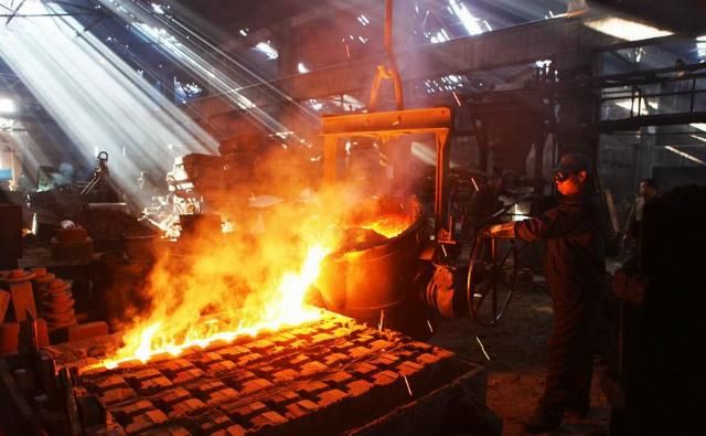 铁棒|枪管制造有多难,铸造件百分百炸膛,只能用铁棒钻孔