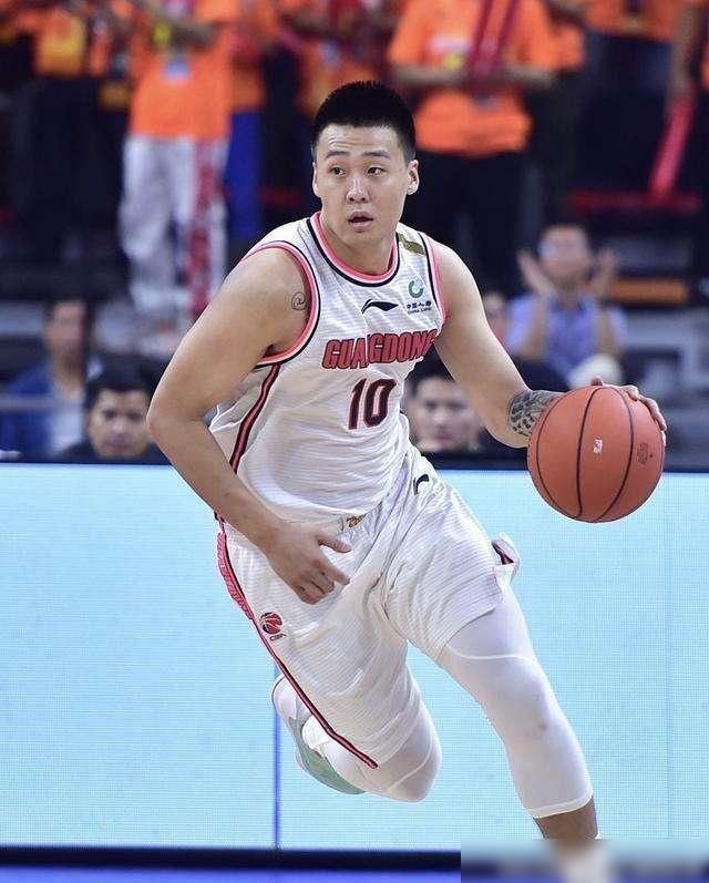  原因|为什么本赛季CBA常规赛最佳教练员奖颁发给杜锋，原来原因在这里