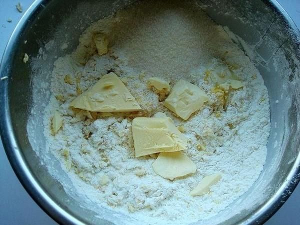 烤箱|家里有面粉一定要学做它,不用烤箱,咬一口又香又脆,孩子抢着吃