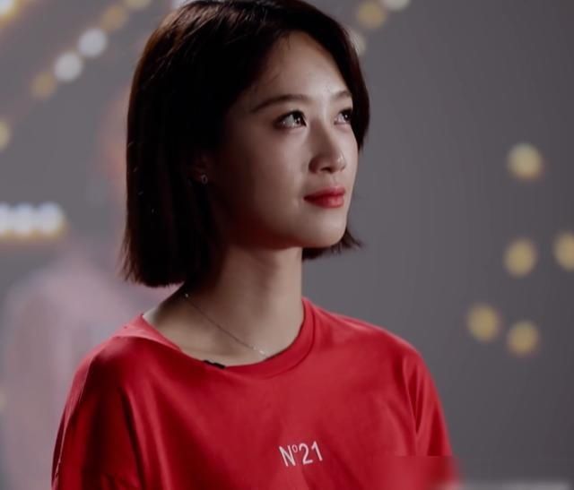 节目组|金晨郁可唯全程陪跑,蓝盈莹只是炒作工具人,节目组太现实