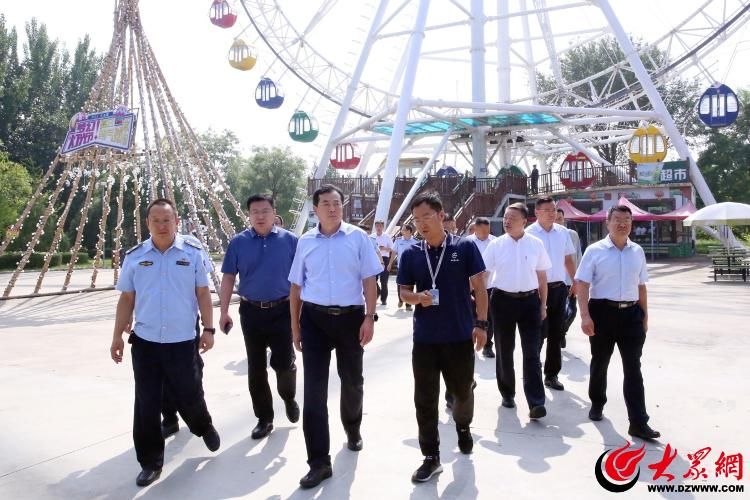 潍坊市市场监管局主要负责同志带队到青州检查节日市场安全工作