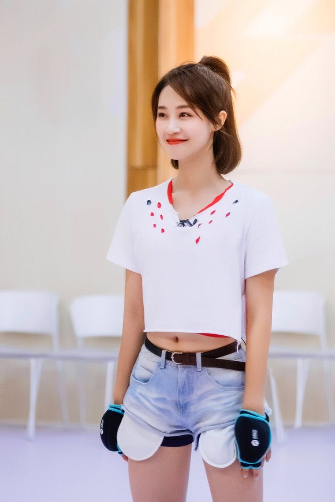  讨论度爆棚|《乘风破浪》四公分组，蓝盈莹加入宁静组，网友：野心写在脸上