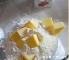 辫子|淡奶油葡萄干辫子面包