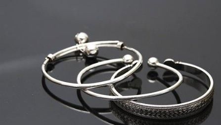  真的|银饰变黑真的和身体有关吗