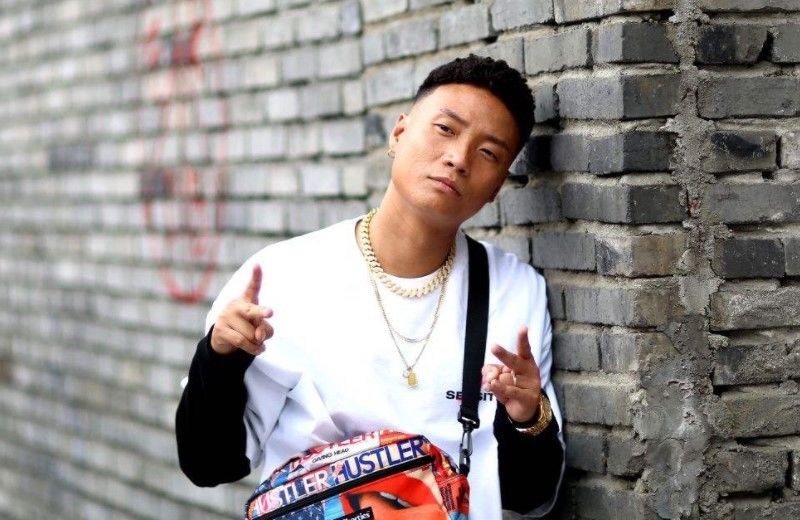  腹肌|网曝《街舞3》肖杰被迫退赛，张艺兴出现失误，腹肌磨平身材一般