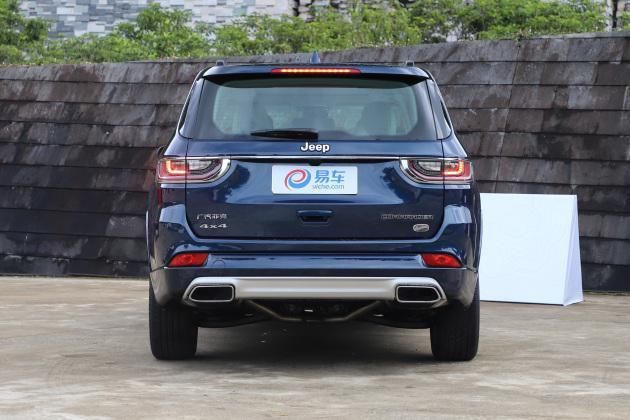 瑟瑟|质感方面一般车比不了！让宝马3系瑟瑟发抖！ 实拍沃尔沃S60