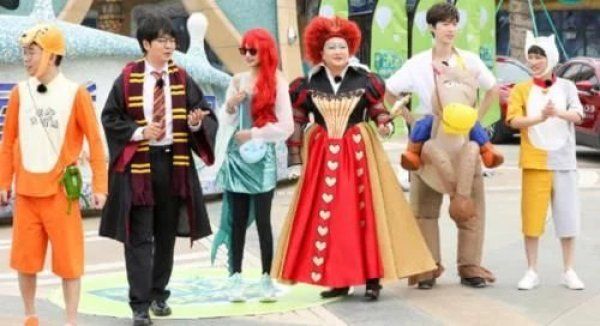  卸妆|郑爽被导演抹一脸牙膏，无奈现场卸妆，看清素颜：这是28岁脸？