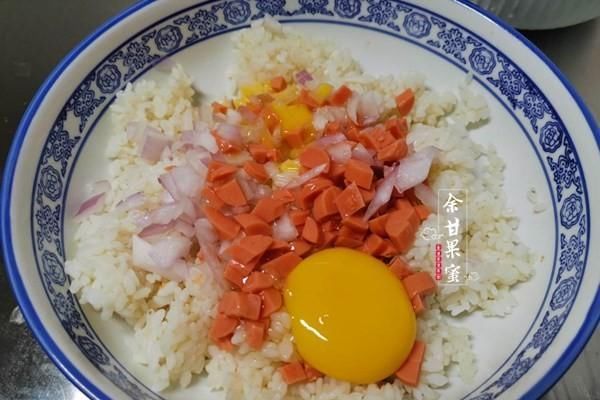  分钟|剩米饭不做炒饭，也不要再蒸了，巧变花样早餐，10分钟就上桌