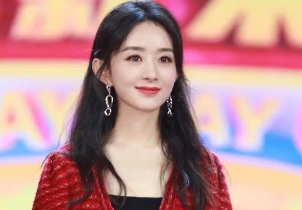  赵丽颖|筷子风波后，赵丽颖不计前嫌为天天向上宣传，节目组却写错她名字