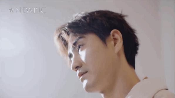  NewPic|NewPic | 杨玏“三十三而已” ：让年龄成为我的朋友