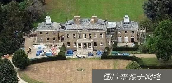  总统|阿联酋总统在伦敦拥有140套豪宅，生活奢华，家里大的得坐缆车