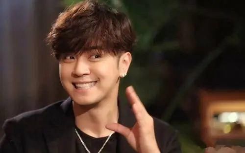  结婚|潘玮柏结婚，周杰伦回复两个字，暴露出他和罗志祥的差别