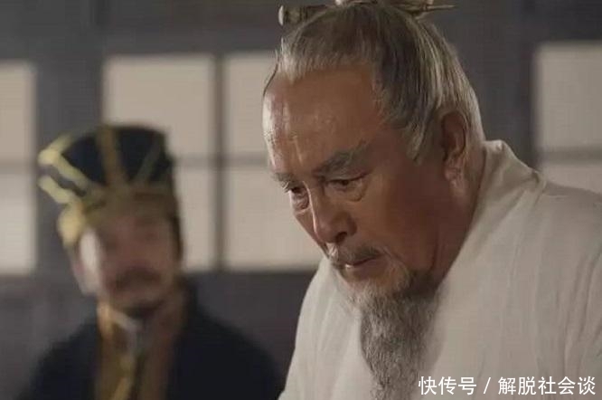 糊涂|关羽刮骨疗毒的故事是真的吗?别再糊涂了,11年前华佗就死了