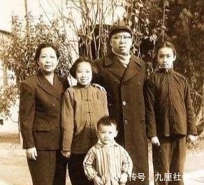 相亲|是女营长也是女校长,23岁相亲嫁给35岁元帅,活到2003年高寿90岁