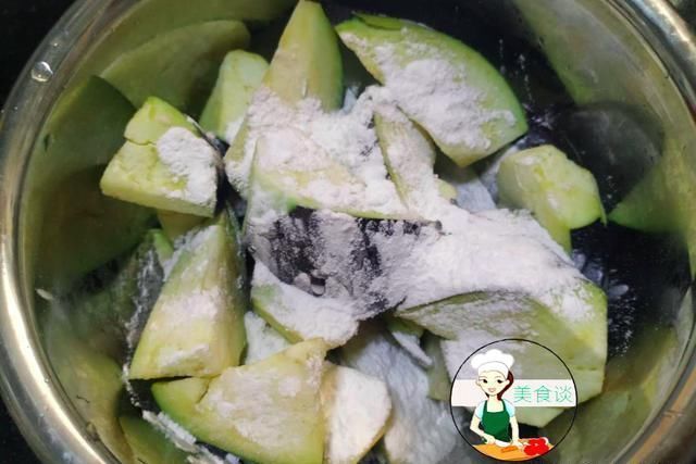 素菜|这两样素菜一起炒,酸甜开胃,不放肉也很香,还能降火气、助消化